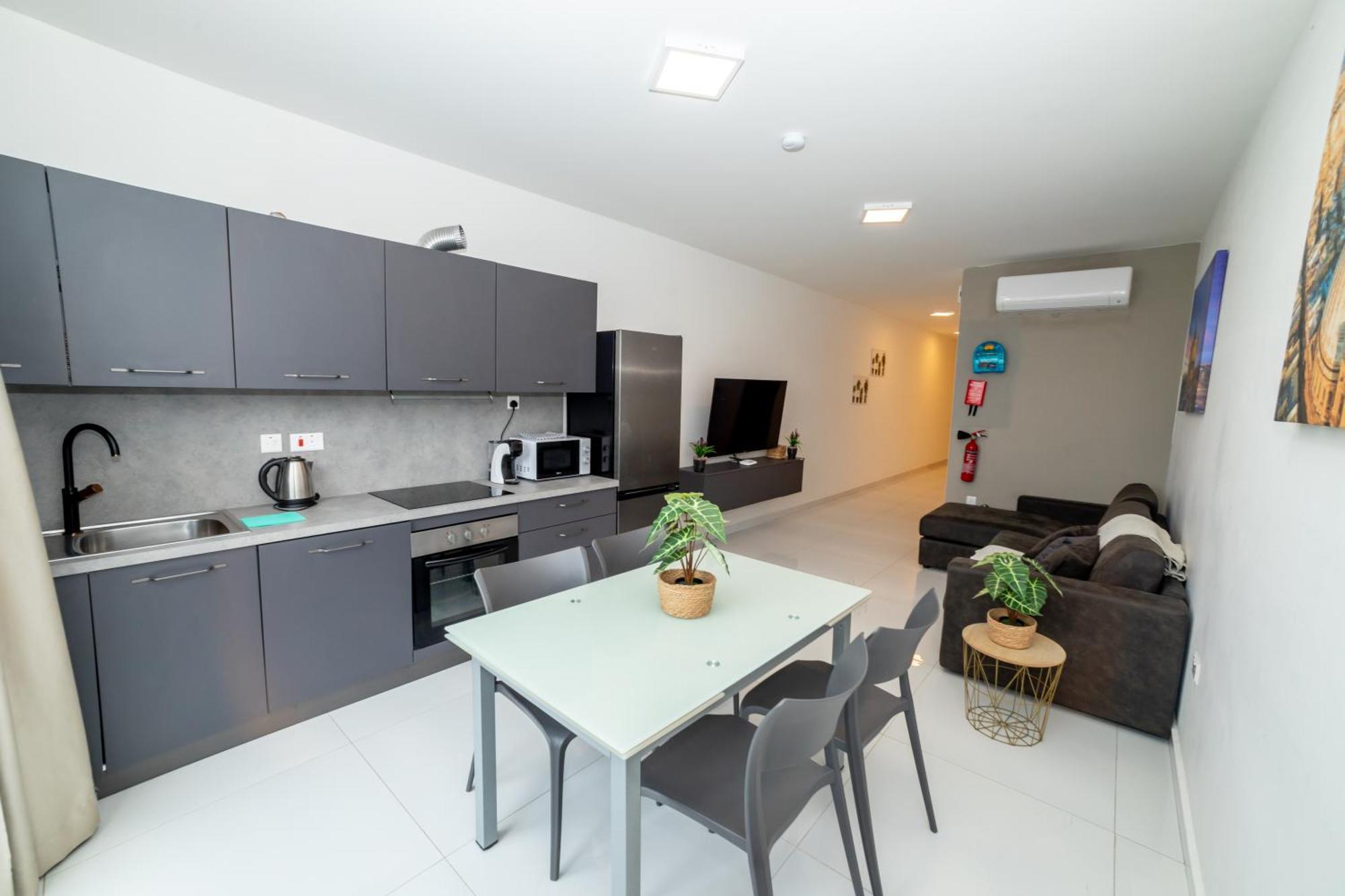 New And Modern Home In Bugibba, Great Location St. Paul's Bay Luaran gambar